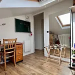 Large, Quiet, Family-Friendly Top Floor Duplex